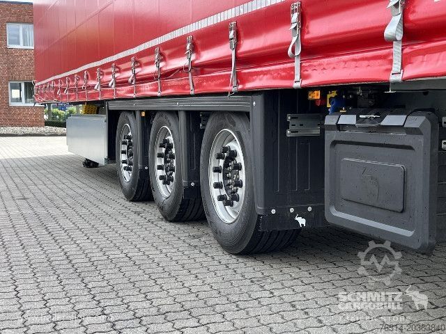Auflieger mit Pritsche & Plane Schmitz Cargobull Curtainsider Mega