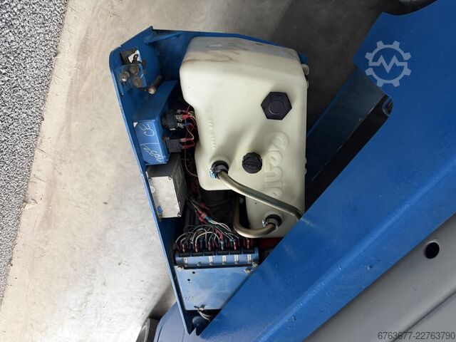 Genie GS-2032 sakselift, sakseplattform 2006 / 1200 timer, 8 m arbeidshøyde GENIE GS-2032 schaarlift schaar hoogwerker 2006 / 1200uur 8mtr werkhoogte