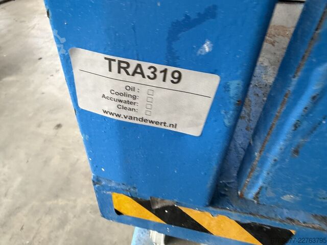 Genie GS-2032 sakselift / saksearbeidsplattform 2006 / 1010 timer 8m arbeidshøyde GENIE Genie GS-2032 schaarlift schaar hoogwerker 2006 / 1010uur 8mtr werkhoogte
