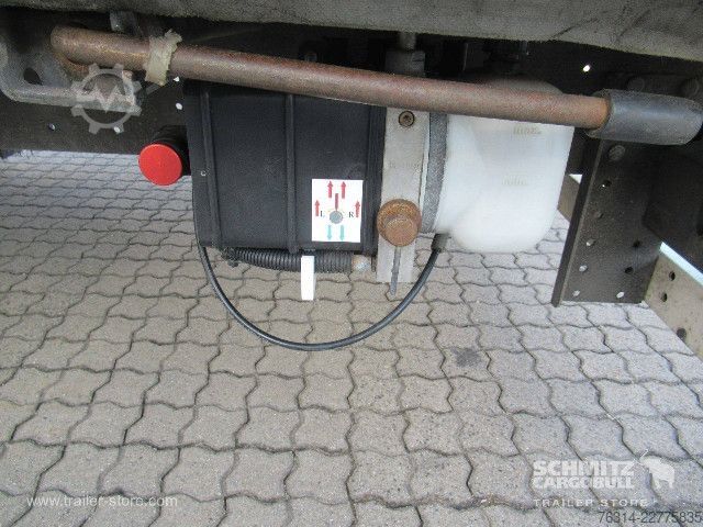 Semirremolque abierto con toldo Schmitz Cargobull Curtainsider Mega Getränke