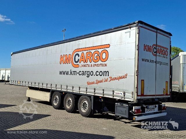 Semirremolque abierto con toldo Schmitz Cargobull Curtainsider Standard Getränke