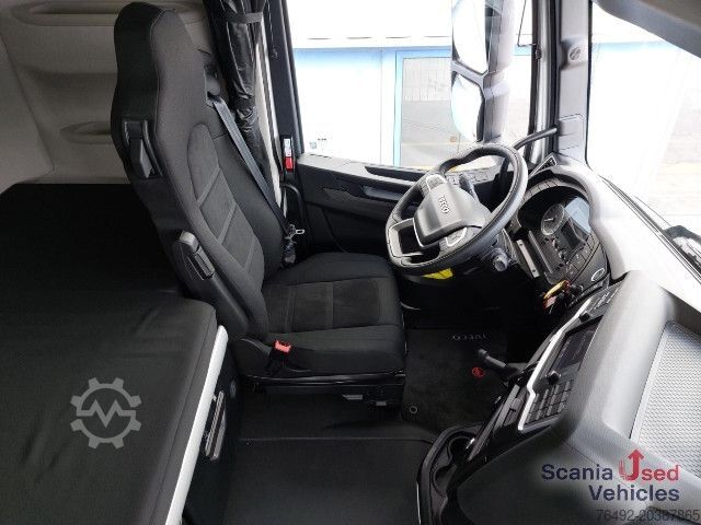 Standard tractor unit IVECO S-Way 490 T/P