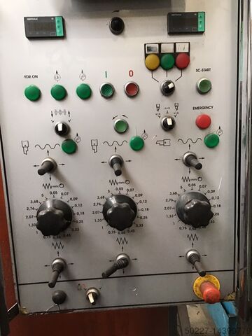 Torno de torreta vertical TITAN SC 17