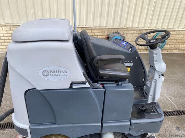 2021 Nilfisk SC6500 1300C, zametací a mycí stroj Nilfisk SC6500 1300C, Veeg- Schrobmachine