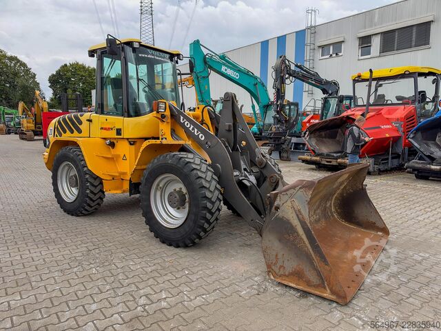 رافعة التحميل Volvo L40 B TP 71 kW Gabel + Schaufel SW