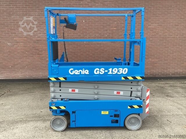 Polovna makazasta platforma Genie GS1930 (nove baterije) GENIE GS1930