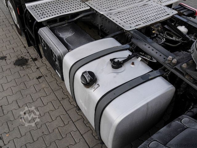 Ciężarówka do przewozu materiałów niebezpiecznych DAF XF 530 FT SPACE CAB + INTARDER + ADR AT FL EX