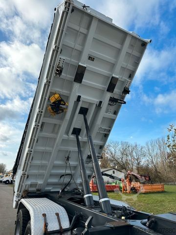 Dreiseitenkipper LKW MERCEDES-BENZ Arocs 3251 8x4 MEILLER Bordmatik Plane