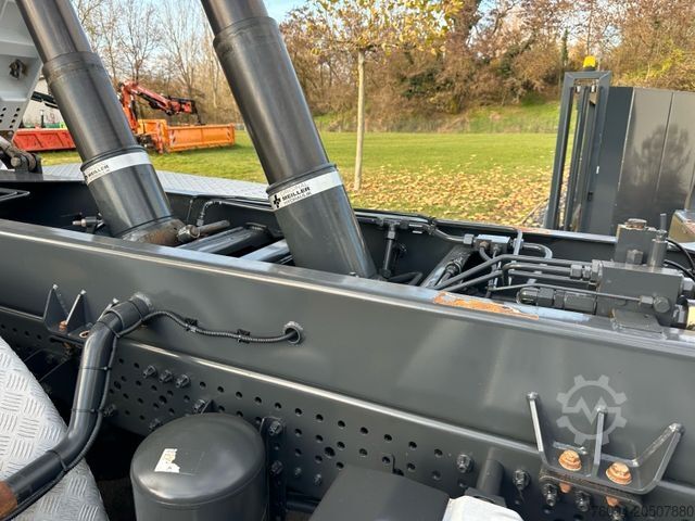 Dreiseitenkipper LKW MERCEDES-BENZ Arocs 3251 8x4 MEILLER Bordmatik Plane