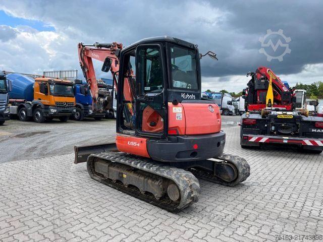 Mini-excavator KUBOTA Minibagger U 55-4 Minibagger 4400h