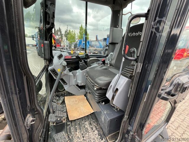 Mini-excavator KUBOTA Minibagger U 55-4 Minibagger 4400h