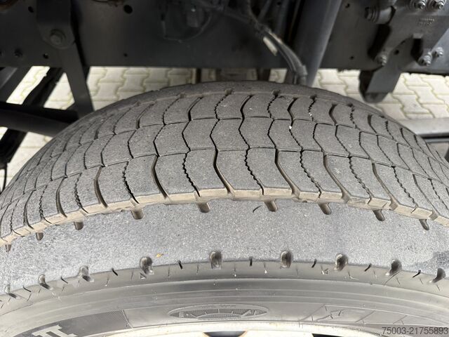 自卸卡车 Daf CF 220 Haken Ex-Flughafen