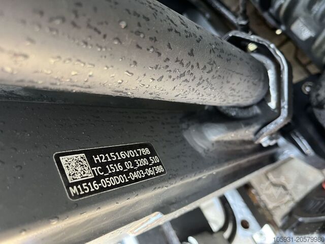 رافعة شوكية كهربائية ذات 4 عجلات Linde E35H-01/600