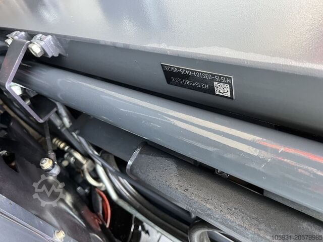 Elektromos négykerekű targonca Linde E30L-01