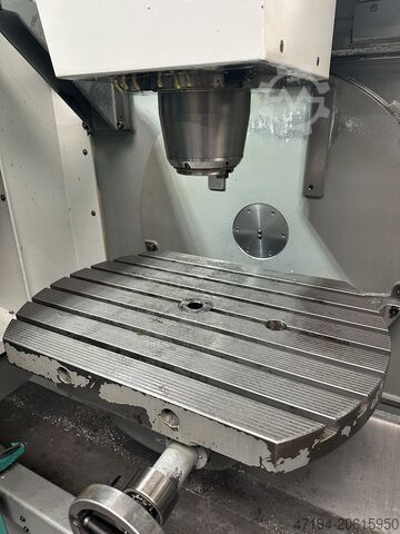 Centro de usinagem universal Deckel Maho DMU 50T