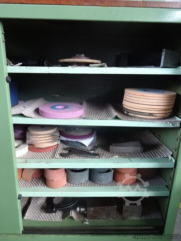 Slípiskífur Schrank mit Zubehör