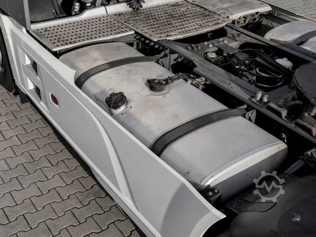 Standard trækkerunit DAF XF 480 FT SSC + INTARDER + 1050l TANKS Klima ZV