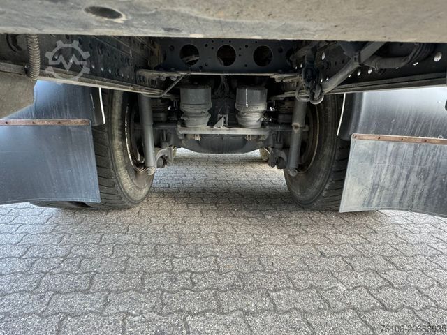 Camión volquete MERCEDES-BENZ Axor 2633 Kipper mit Kran Fassi F135
