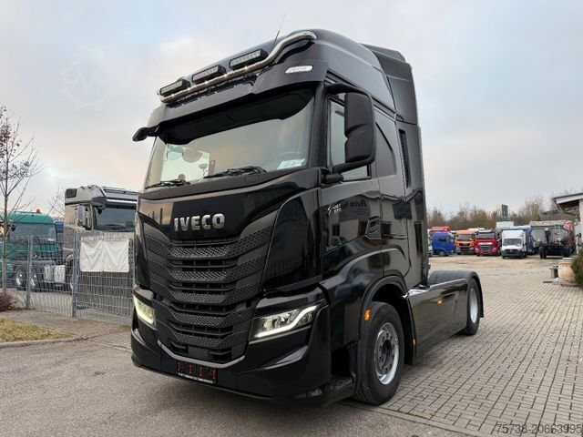 Tractora standard IVECO S-Way 570/Intarder/Hydraulik/Navi/VOLLLUFT