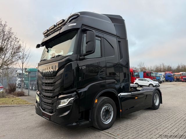 Tractora standard IVECO S-Way 570/Intarder/Hydraulik/Navi/VOLLLUFT