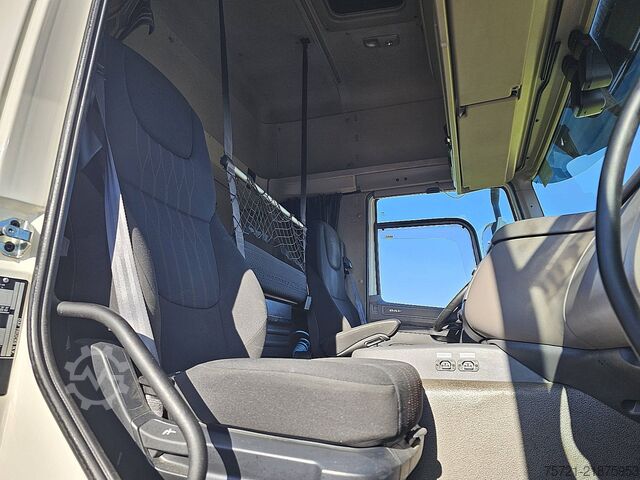 Standaard trekker DAF CF 450