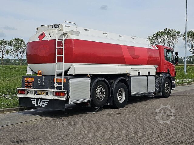 Tankfartyg SCANIA P310 6X2*4 FUEL 22m3