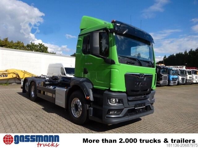 Abrollkipper MAN TGS 26.520 6x2-2 BL, Liftachse