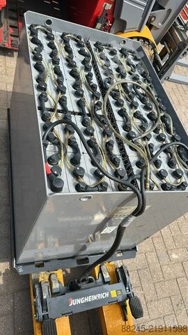 رافعة شوكية كهربائية Jungheinrich EFG 430k رقم VS-22833 JUNGHEINRICH EFG 430k GE-450ZT ZVG