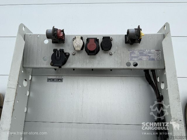 Treler separa terbuka dengan kanvas Schmitz Cargobull Curtainsider Standard