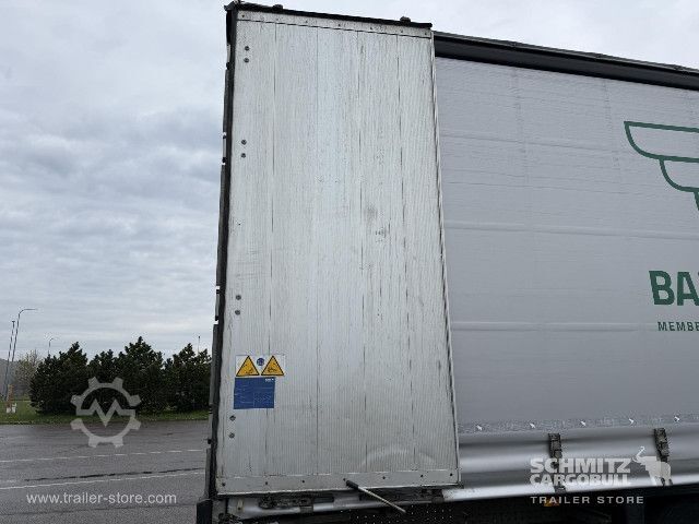 Treler separa terbuka dengan kanvas Schmitz Cargobull Curtainsider Standard