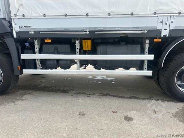 Platformas kravas automašīna ar tentu MERCEDES-BENZ 1827 Arocs 4x4 Fahrschulausrüstung