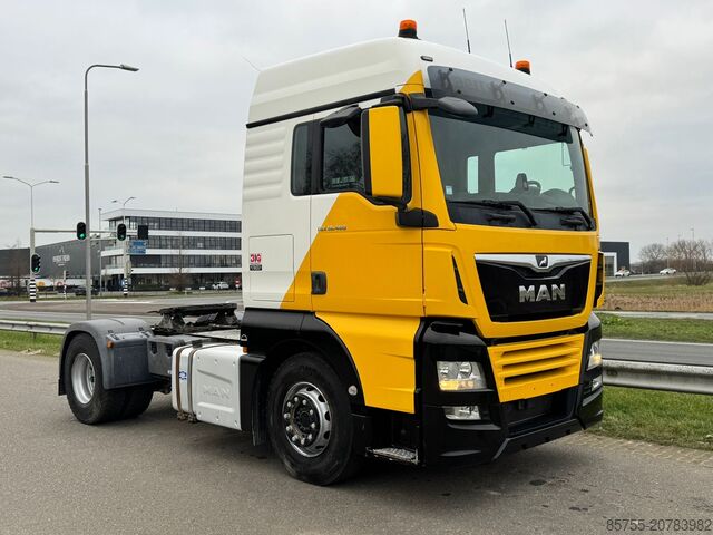 Standard tractor MAN TGX18 460