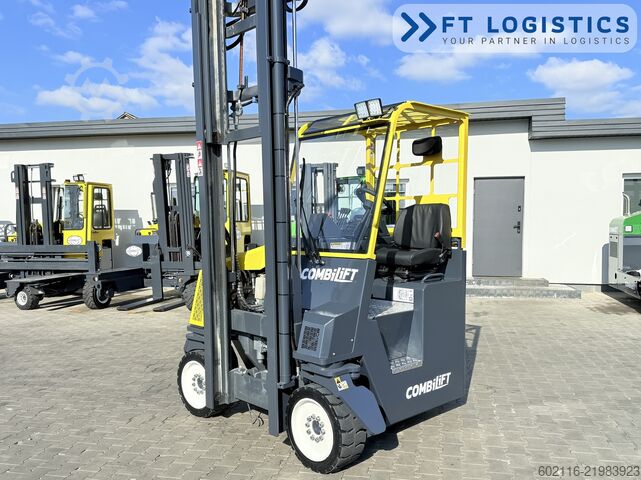 Fjögurra leiða lyftarar Combilift CB4500 GAS TRIPLEX 6400 FORK POSITIONER