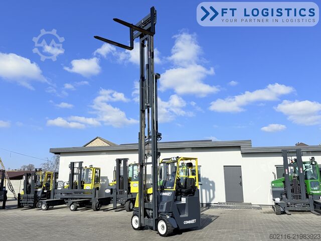 Fjögurra leiða lyftarar Combilift CB4500 GAS TRIPLEX 6400 FORK POSITIONER