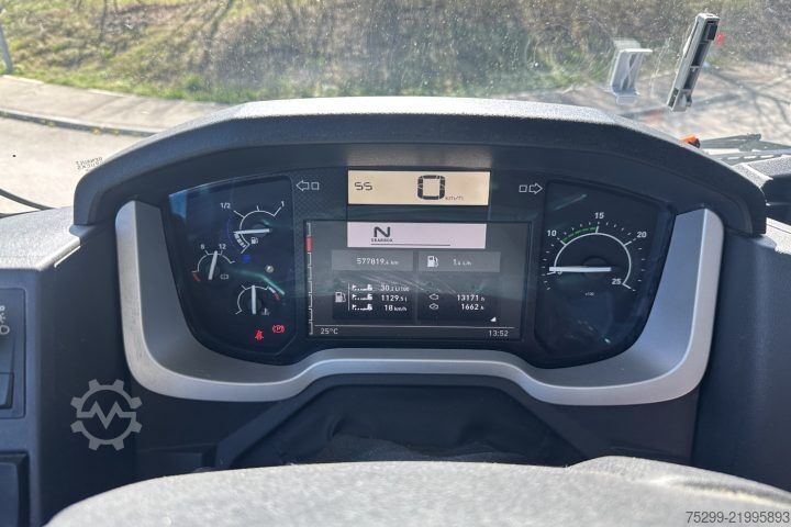 Vakio vetoauto Renault T460 4x2 Retarder / Swiss-Vehicle