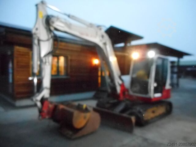 Mini excavator Takeuchi TB 290 mit POWERTILT