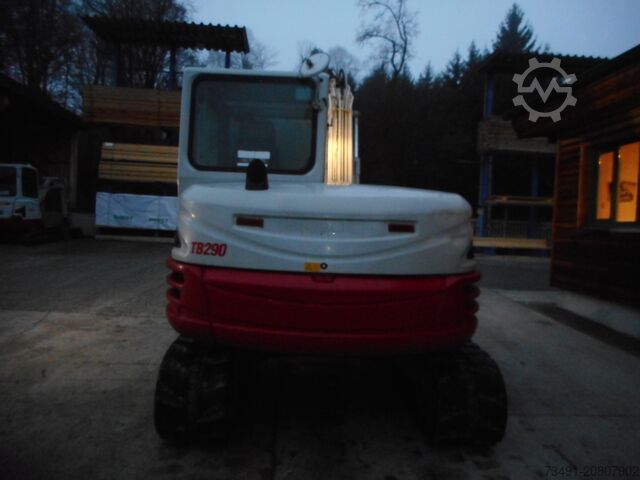 Mini excavator Takeuchi TB 290 mit POWERTILT