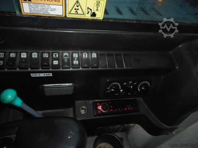 Mini excavator Takeuchi TB 290 mit POWERTILT