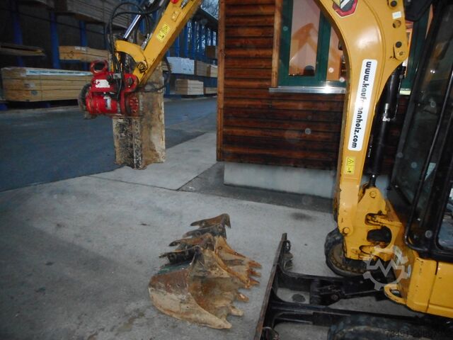Mini excavator Caterpillar 302 CR mit POWERTILT