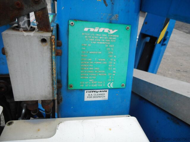 কর্মরত প্ল্যাটফর্ম সহ ট্রেলার Niftylift 120 TE