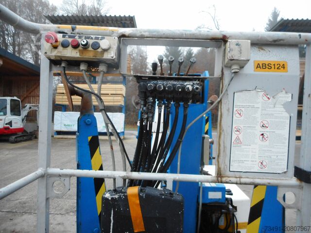 কর্মরত প্ল্যাটফর্ম সহ ট্রেলার Niftylift 120 TE