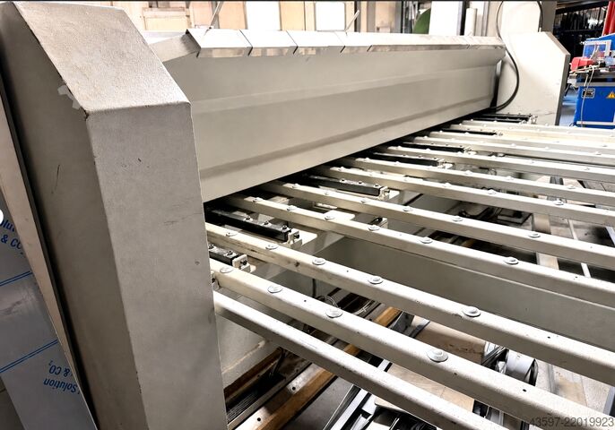 Mesin penekuk plat logam HERA SM4  3000 x 6mm