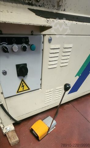 80 tonluk Hidrolik Delme Makinesi GEKA GEKA PUMA80 / E500