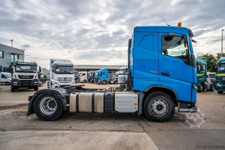Standard tractor VOLVO FH 420 +KIPHYDR - 266 555 KM