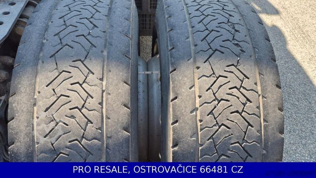 Lielapjoma vilcējs FORD F - MAX 1850 MEGA EURO6 + NAVI