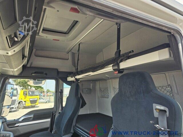 Maināms virsbūves kravas automobilis MAN TGX 26.460 XXL LowLiner Jumbo Retarder 2 Betten