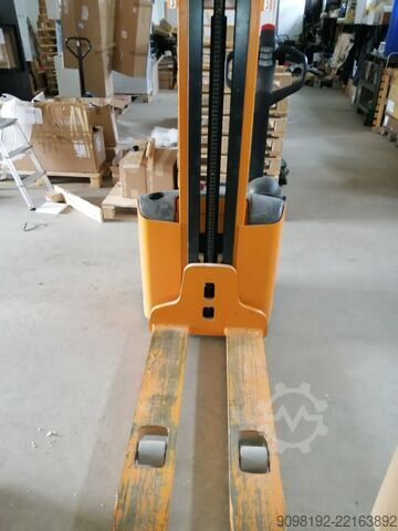 Empilhadeira EGV 10 Stihl  Elektro Handstapler EGV 10