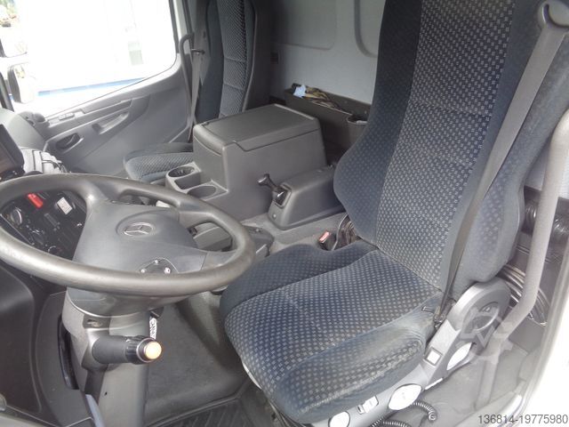 Transporter mit Pritsche & Plane MERCEDES-BENZ Atego 818 Klima Stand Hzg. TÜV Neu