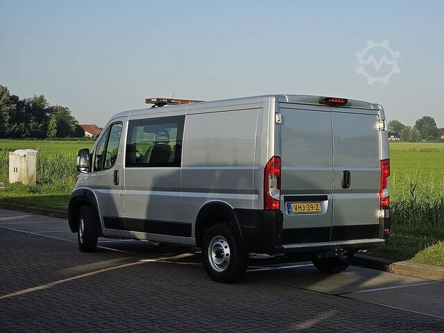 Camioneta familiar de techo alto FIAT DUCATO 35 2.3 DC clima EURO6