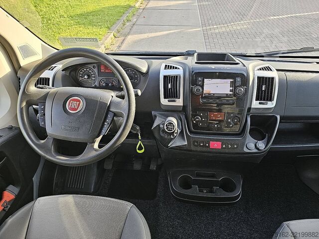 Camioneta familiar de techo alto FIAT DUCATO 35 2.3 DC clima EURO6